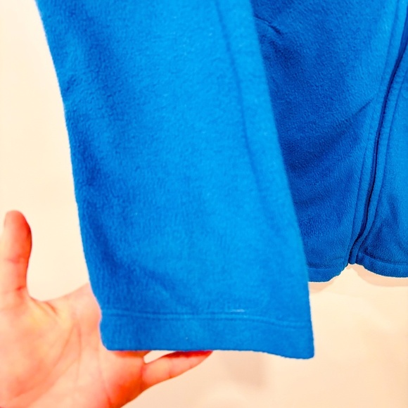 CAROLE HOCHMAN Blue fleece zip-up vest - Picture 5 of 10